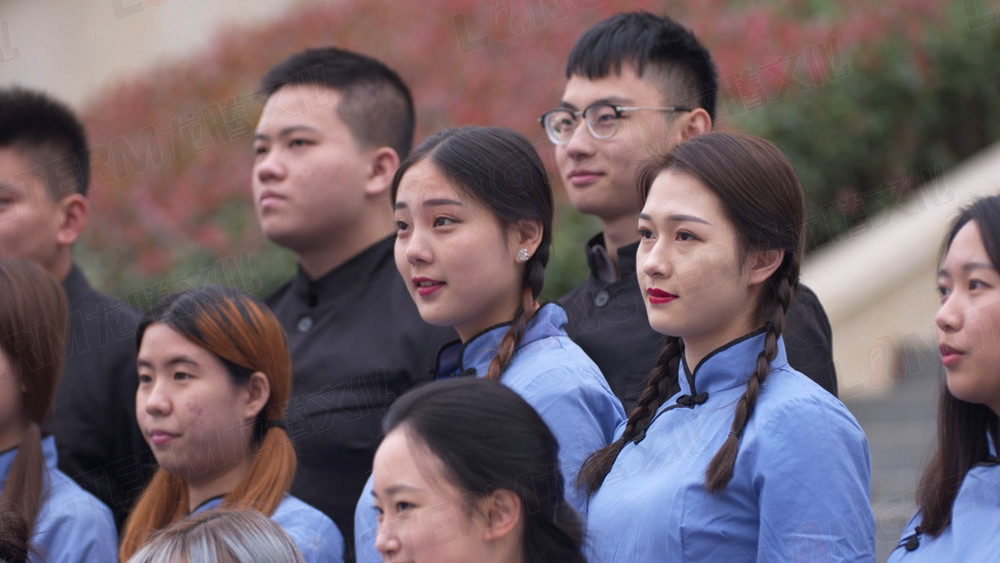 圍觀：四川文化產(chǎn)業(yè)職業(yè)學(xué)校宣傳片拍攝進入尾聲