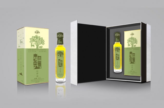 四川省敘永縣烏蒙山雨陽(yáng)生態(tài)農(nóng)業(yè)發(fā)展有限公司東方西蜀山茶油包裝設(shè)計(jì)
